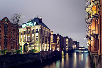 Obraz premium Wasserschloss building in Hansestadt of Hamburg, Germany