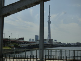 Obraz premium 都バスの車窓から…