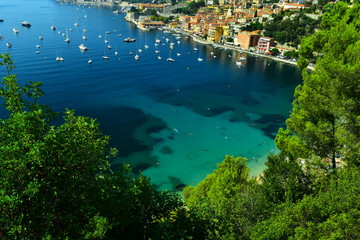 bateaux dans le lagon de villefranche sur mer