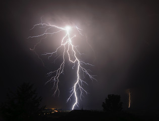 Naklejka premium I-5 Thunderstorm In the Mid Willamette Valley