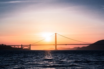 Fototapeta na wymiar Sunset over Golden Gate bridge