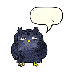 cartoon wise old owl with speech bubble