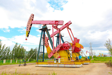 Pink Oil pump of crude oilwell rig