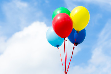 Fototapeta na wymiar Bunch of colorful balloons