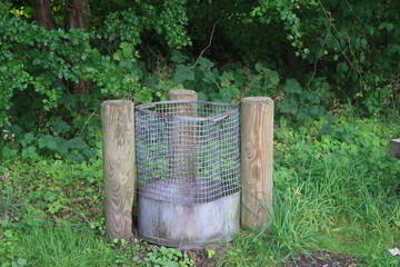 Muelleimer aus Draht