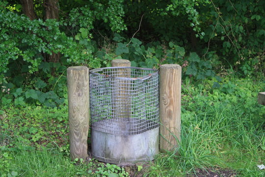 Muelleimer aus Draht