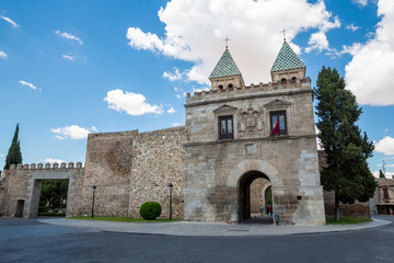Fototapeta na wymiar Toledo's gate Spain