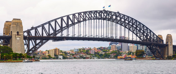 Obraz premium Sydney Harbour Bridge. Steel through arch bridge across Sydney Harbour