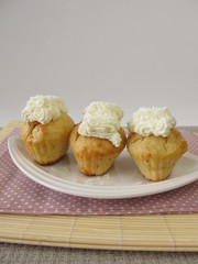 Cupcakes mit Kokossahne