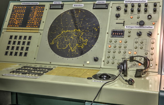 Milit&auml;rische Radar und Kommunikationszentrale