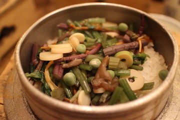 山菜釜めし