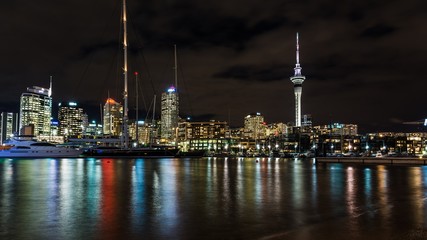 Naklejka premium auckland the capital of new zealand with its impressive skyline