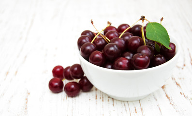 Bowl with cherries