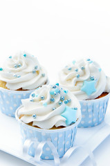 Baby shower cupcakes