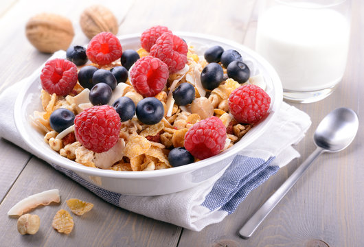Breakfast with muesli and berries