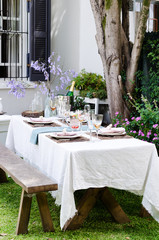 Garden party table setting