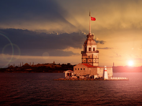 Maiden's Tower during sunset