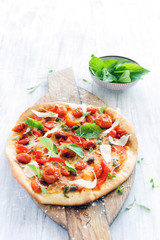 Gourmet roasted tomato pizza