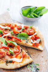 Gourmet roasted tomato pizza