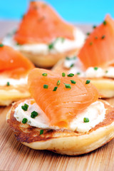 Smoked salmon canapes