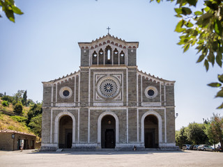 Fototapeta na wymiar Santa Margherita church on top of Cortona in Tuscany