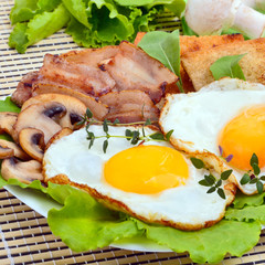 English breakfast -  egg, toast, bacon and vegetables
