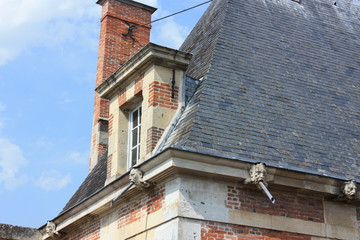 Chateau d'Anet - Detail : Les Gargouilles - plan élargi - Eure-et-Loire, France
