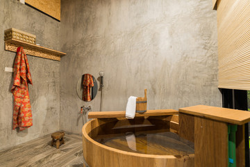 Onsen series : wooden bathtub