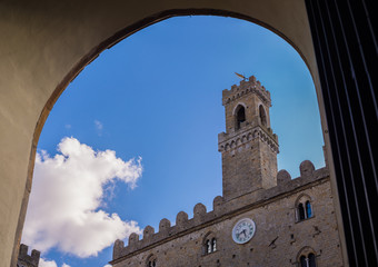 Fototapeta na wymiar Volterra, Palazzo dei Priori
