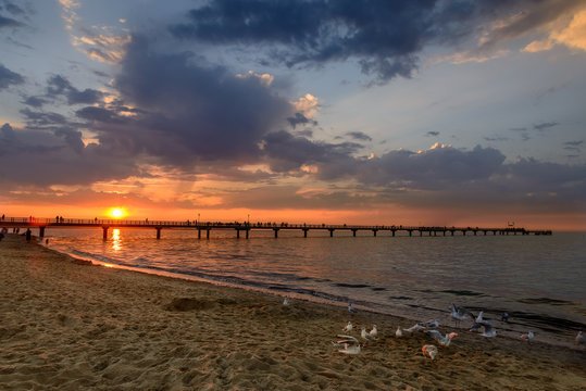 Sonnenuntergang an der Seebr&uuml;cke Prerow