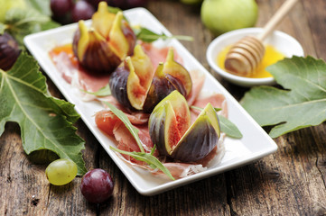 parma ham with fig 