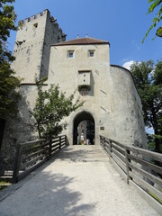 Fototapeta na wymiar Château de Brunico (Sud Tyrol, Italie)