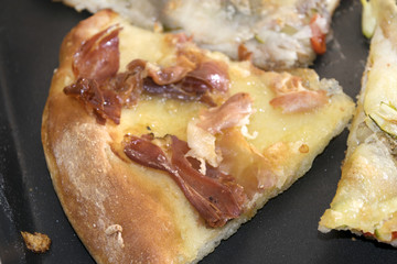 pizza with parma ham