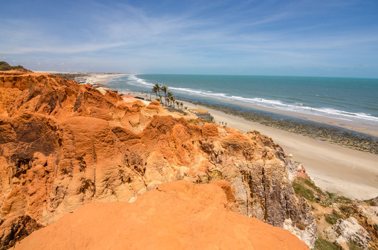 Labirinto das fal&eacute;sias na praia de Morro Branco, Cear&aacute;, Brasil