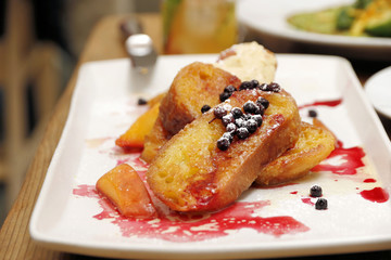 Food: French toast with fruit