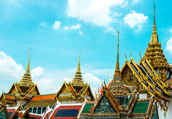 Fototapeta premium Wat Pra Kaew Royal Palace in Bangkok, Thailand