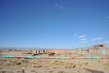 The pipeline is in the vastness of the Altiplano.