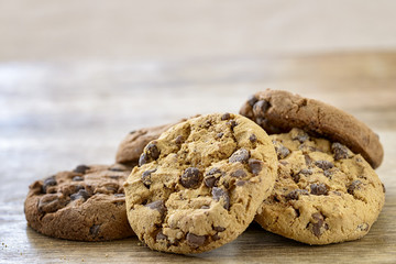 american cookies on wooden table
