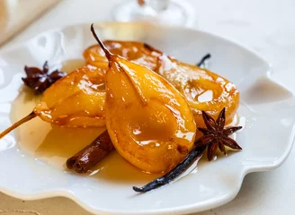 Rolgordijnen Poached pears with spices © Svetlana Kolpakova