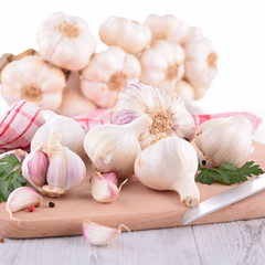 garlic on board