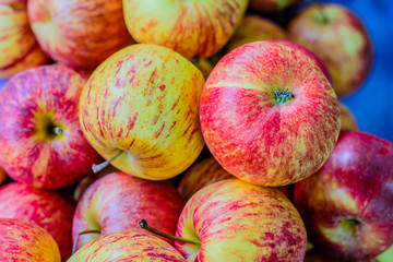Many Apple On Table, selective focus point.