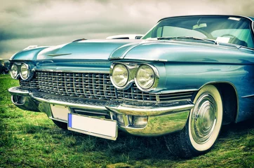 Zelfklevend Fotobehang oude Amerikaanse auto in vintage stijl © lukaszimilena