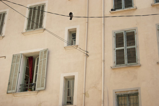 Ventanas de estilo costero popular, Toulon, Francia