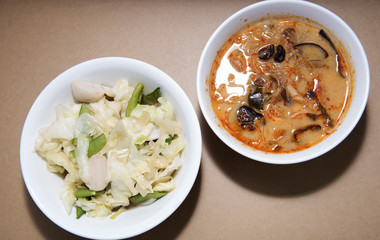 Fried vegetables and Tom Yum Goong Is the food famous of thailand    
