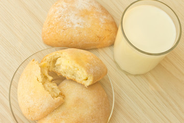 sweet cottage cheese pastry and milk