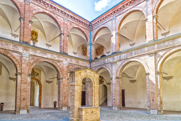 Fototapeta na wymiar Courtyard of The Praetor Palace
