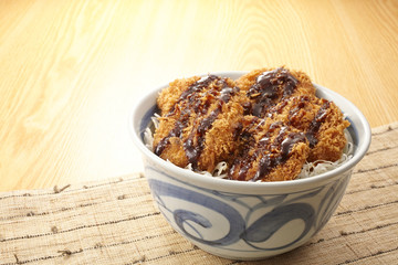 ソースかつ丼
