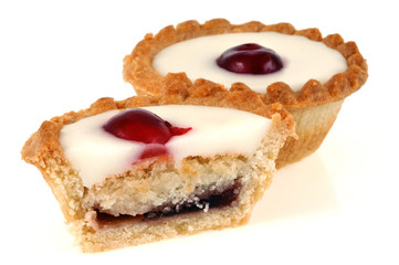 Les tartelettes à la cerise et au chocolat blanc