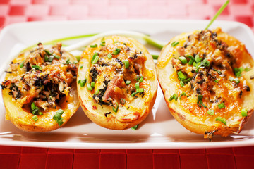 Stuffed potato with chicken and spinach