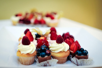 cupcakes mit beeren